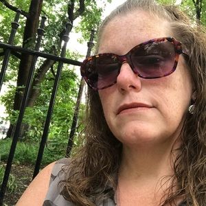 Meet your Posher, Christye